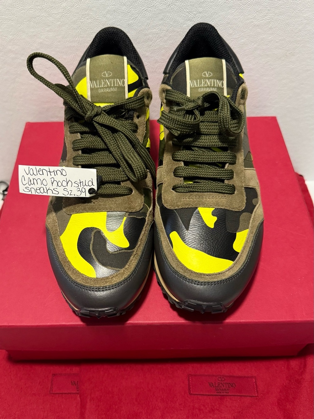 Valentino Garavani Camouflage Rockstud Runner Sneakers Full inclusion - Picture 2 of 5